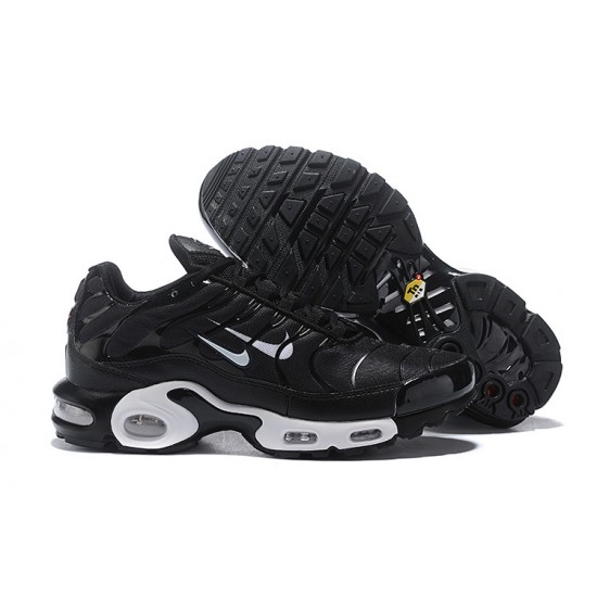 PK Sneakers Air Max Plus Tn Black and White Shoes