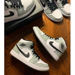 PK Sneakers Jordan 1 Mid Light Smoke Grey Light Smoke Grey/Black-White 554724-092